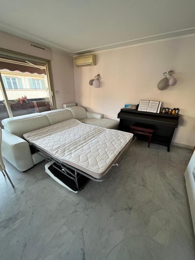 Chambre Privee Avec Terrasse Au Port De Ницца Экстерьер фото